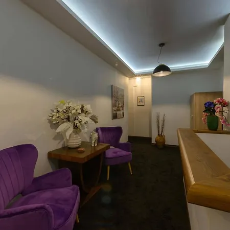 Central Rooms Hotel 2*