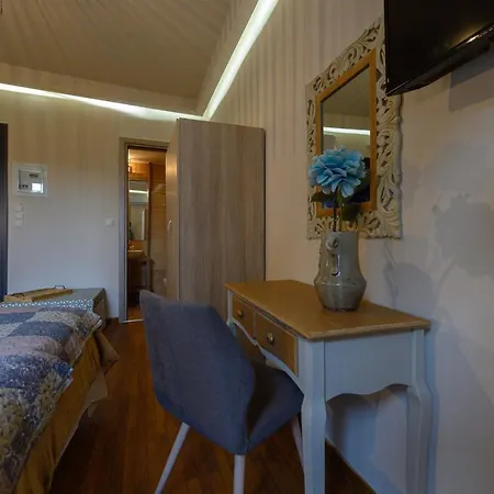 Ξενοδοχείο Central Rooms 2*