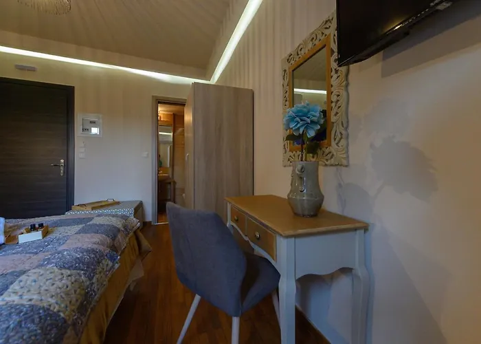 Hotel Central Rooms 2*