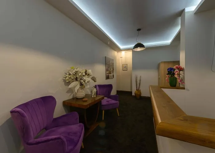 Central Rooms Hotel 2*